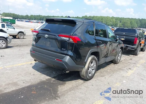 2024 Toyota Rav4 Xle z USA, uszkodzony, nr VIN 2T3W1RFV8RW309335